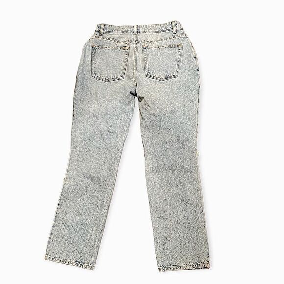 ASOS DESIGN Curve high rise distressed mom jeans light wash with rips 28/30 - Picture 2 of 13
